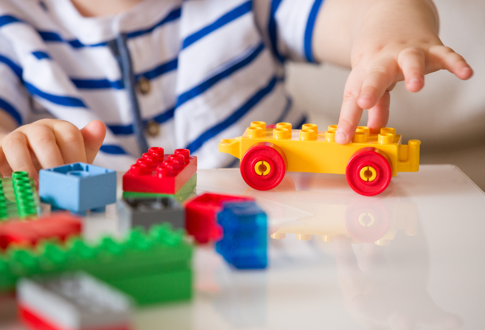 10 Early Signs of Autism in Toddlers (By Age 1, 2, and 3)